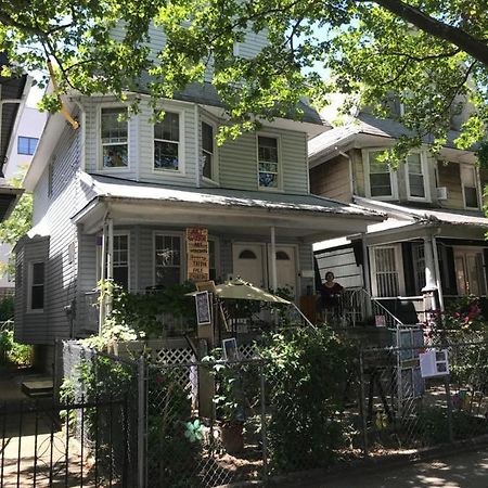 Classical American Homestay House Ню Йорк Екстериор снимка