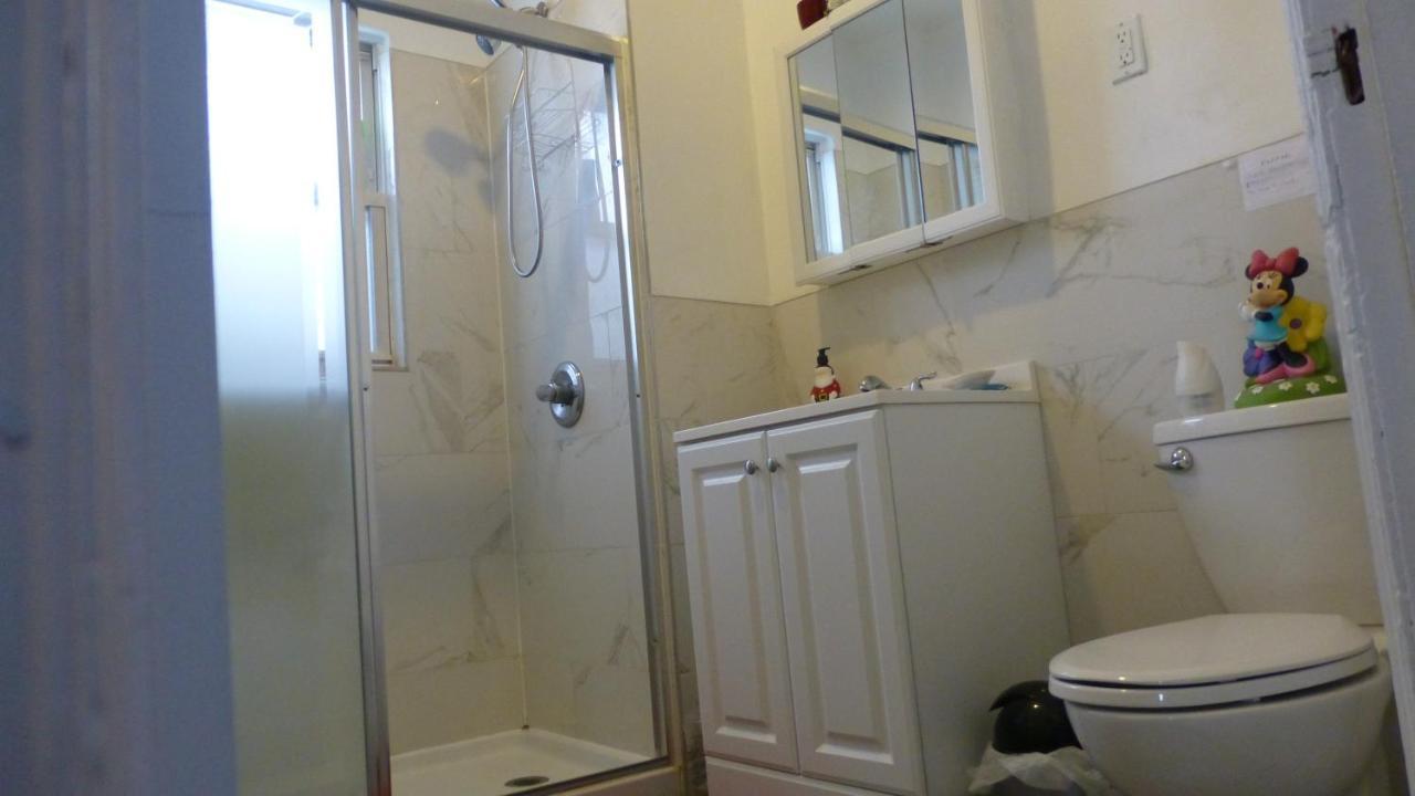 Classical American Homestay House Ню Йорк Екстериор снимка